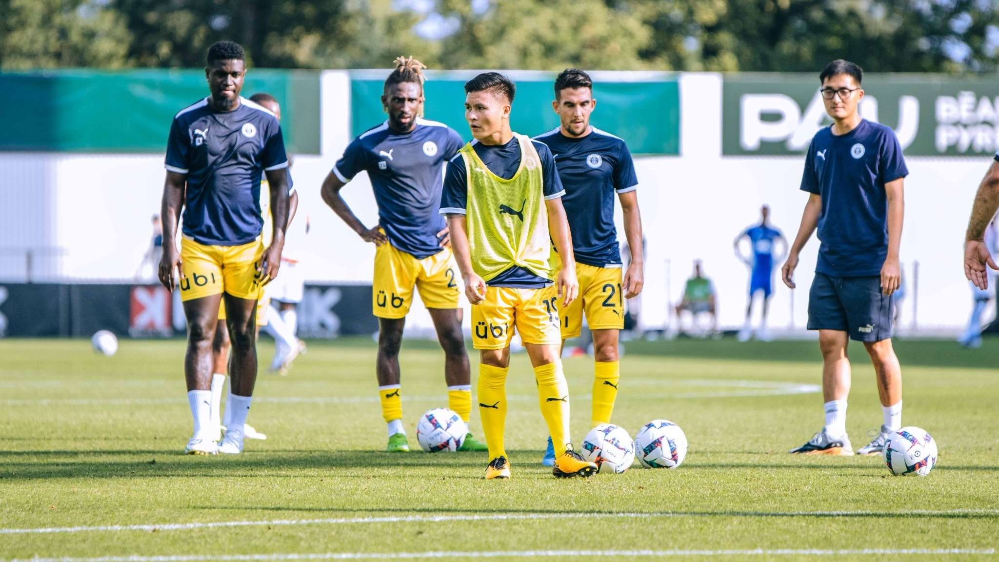 亿欧元的总 亿欧元的总